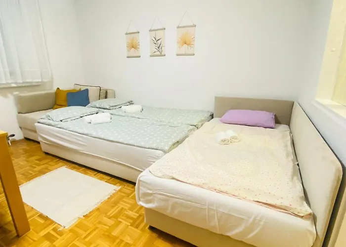 Studio Apartment Dobrinja